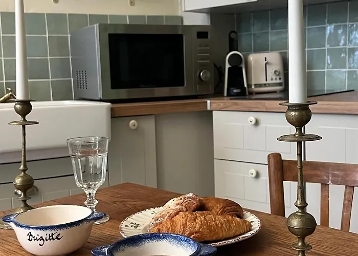 Semesterbostad Maison Les Planches *